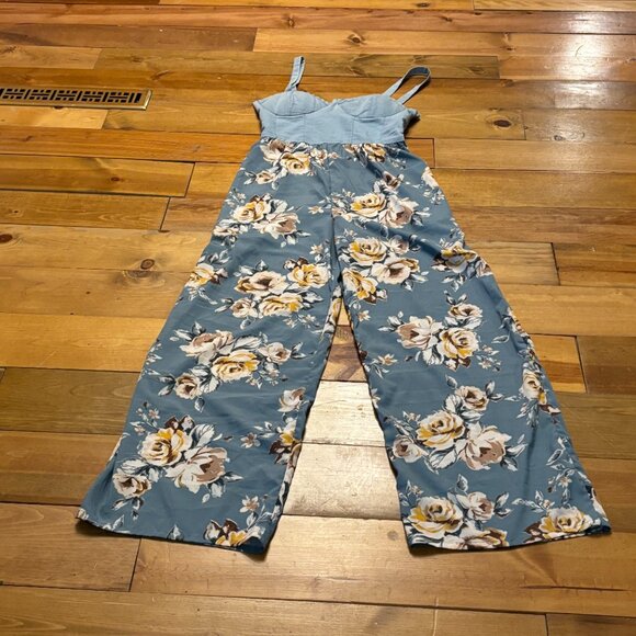 Pantsuit (Small) - Picture 4 of 4